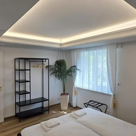 Exotic Tropical Palace - Comfyhome *