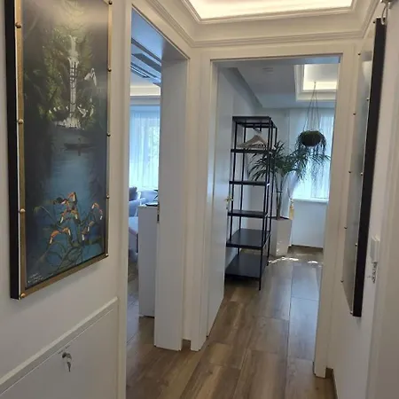 Daire Exotic Tropical Palace - Comfyhome *