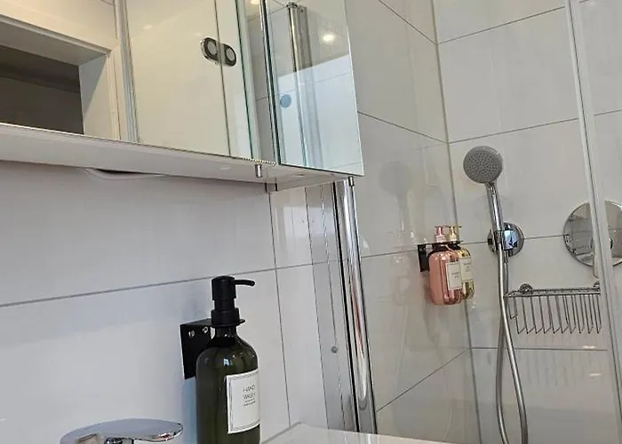 Exotic Tropical Palace - Comfyhome Lejlighed