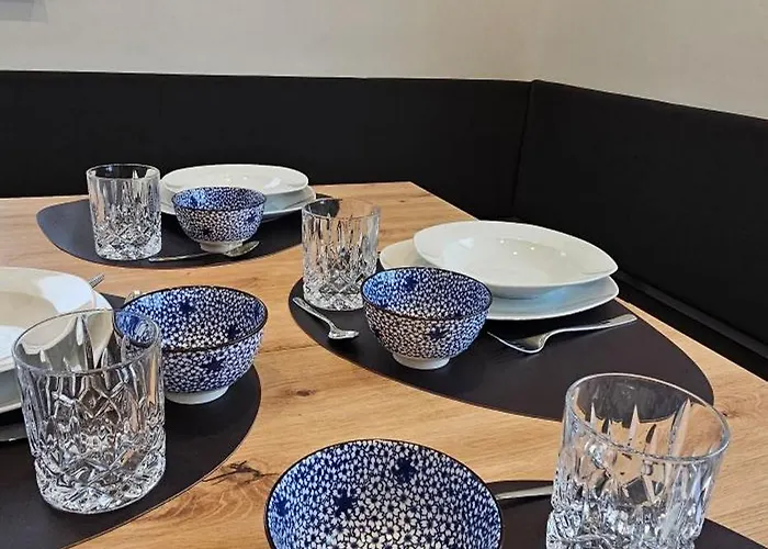 Exotic Tropical Palace - Comfyhome Lejlighed