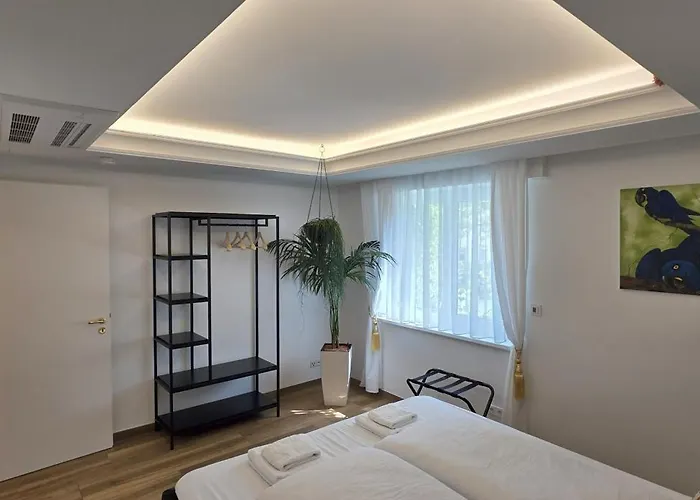 Exotic Tropical Palace - Comfyhome *