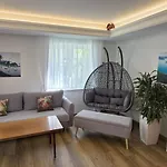 Exotic Tropical Palace - Comfyhome Apartmán Štutgart